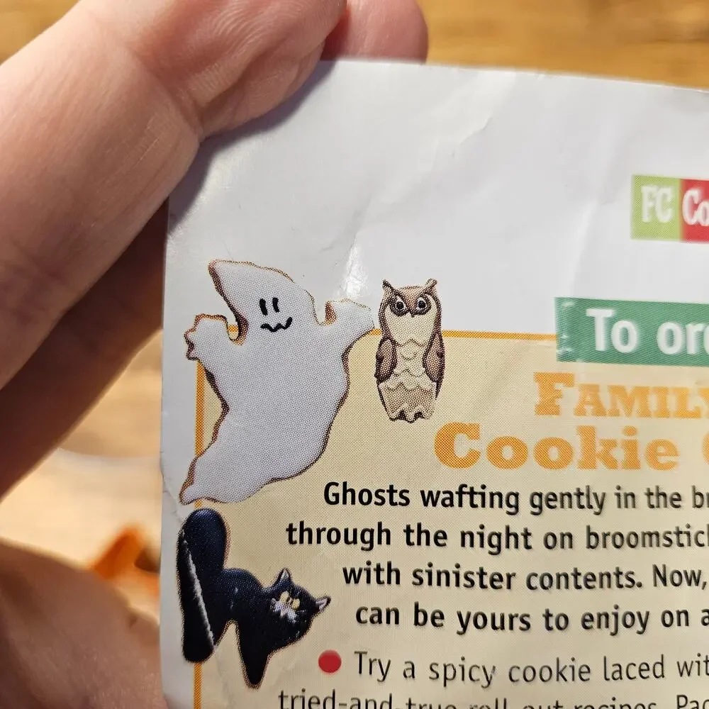 Vintage Family Circle Ghost Candy Corn Witch Ghost Cat Pumpkin Owl Cookie Cutter